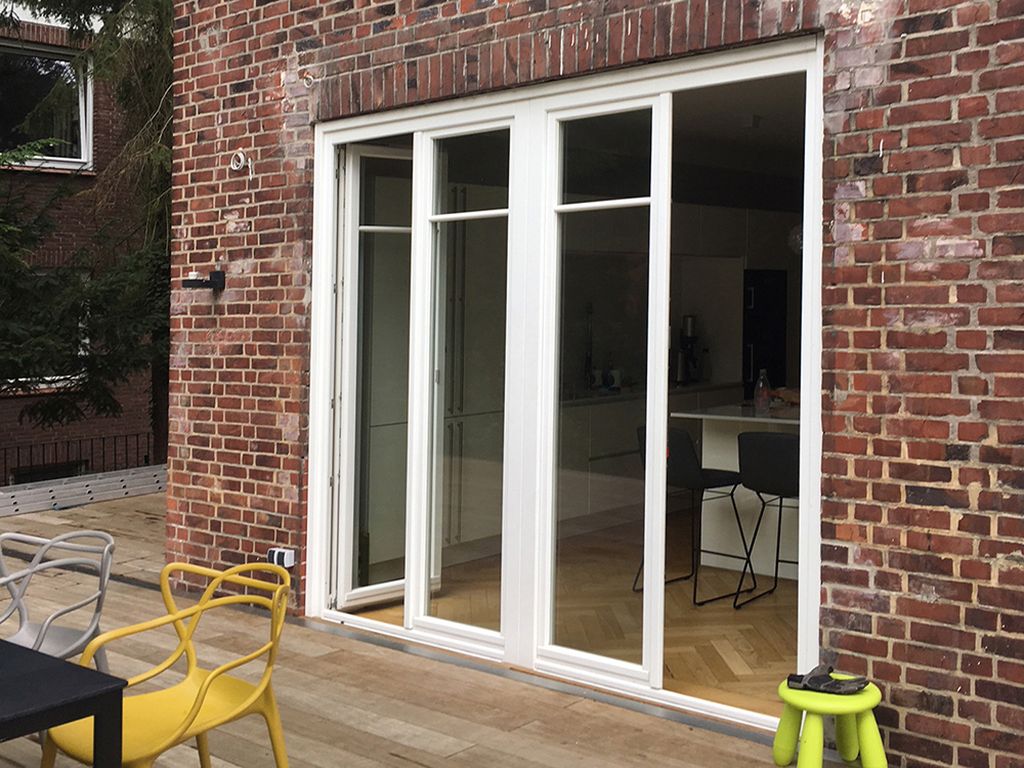 Neue bodentiefe Fenster.